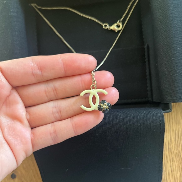 Chanel Camilla Necklace - Picture 2 of 8